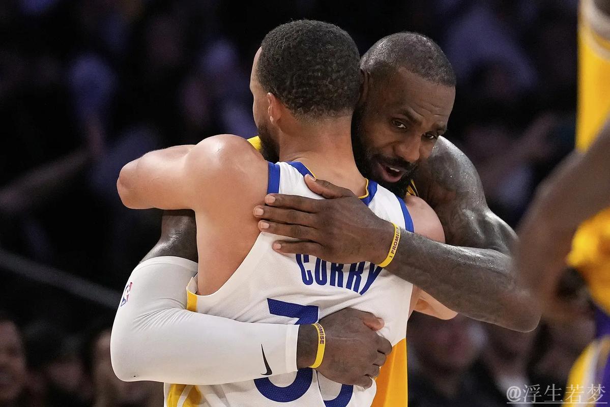 4月4日常规赛：湖人对阵勇士 詹姆斯精彩表现